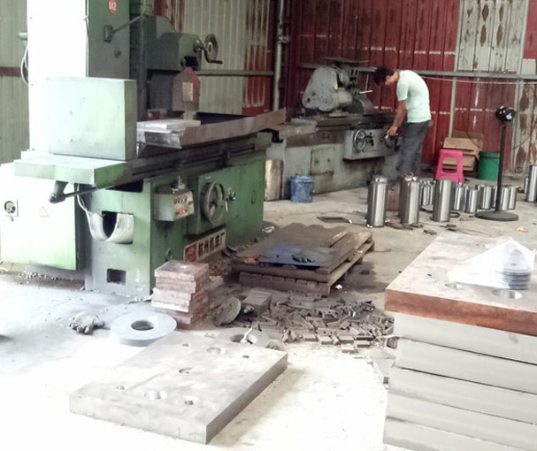 數(shù)顯式材料試驗(yàn)機(jī)測(cè)量工作原理和系統(tǒng)結(jié)構(gòu)組成